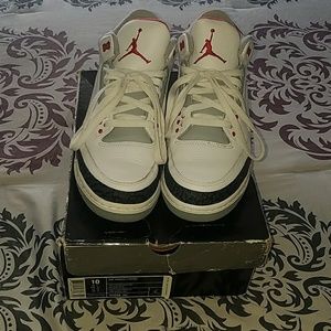Retro Jordan 3s ( 2007 )